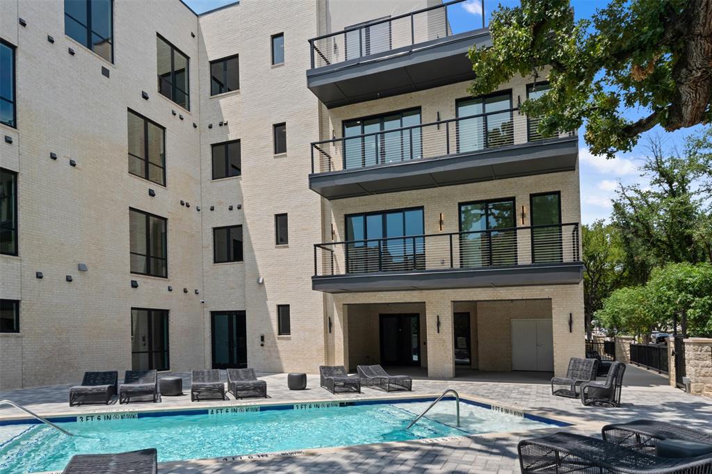 3601 Routh Street 2f Property Photo 36