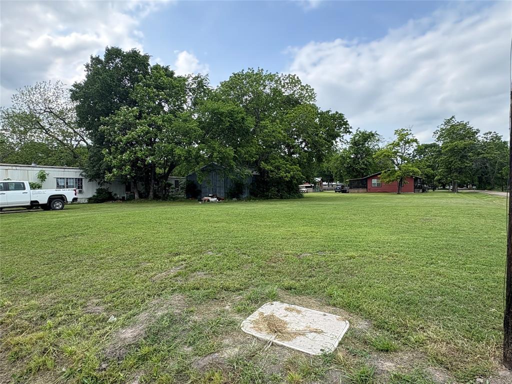 741 E Kaufman Avenue Property Photo