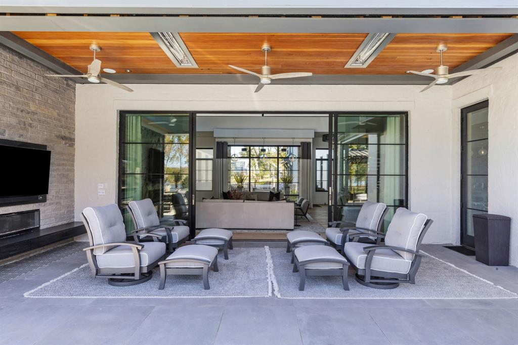 12133 W Lighthouse Lane Property Photo 1