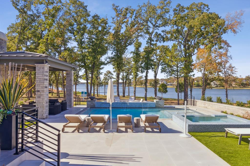 12133 W Lighthouse Lane Property Photo 2