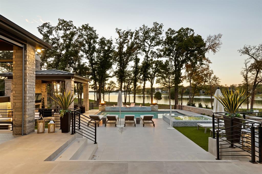 12133 W Lighthouse Lane Property Photo 4