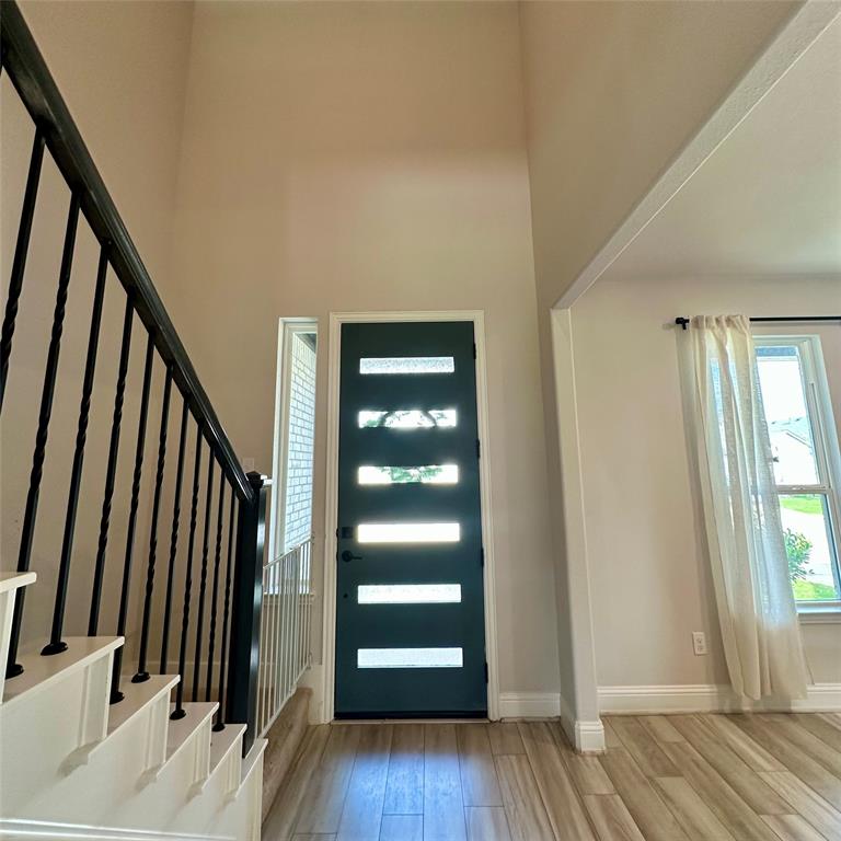 136 Glenwood Drive Property Photo 3
