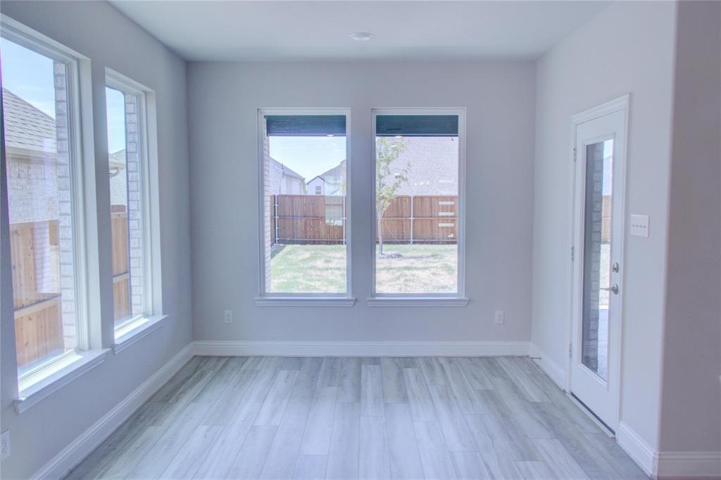 136 Glenwood Drive Property Photo 16