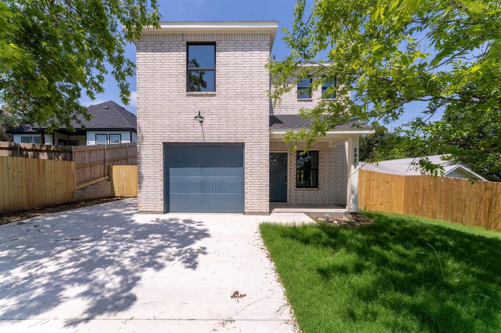 2929 Angle Avenue Property Photo 1
