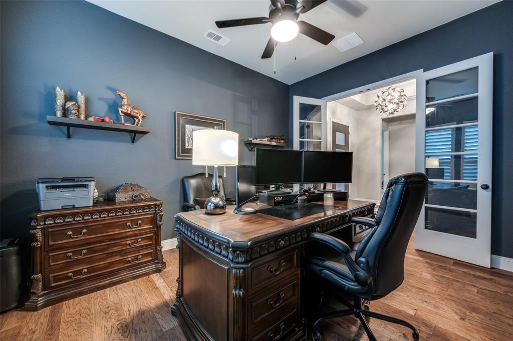 8620 Autumn Lake Trail Property Photo 6