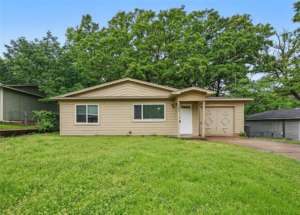 1201 Park Drive Property Photo 1