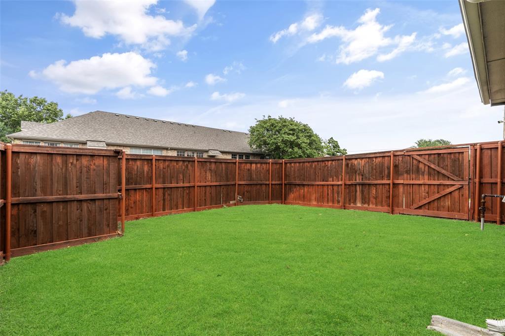 1825 Amber Lane Property Photo 14