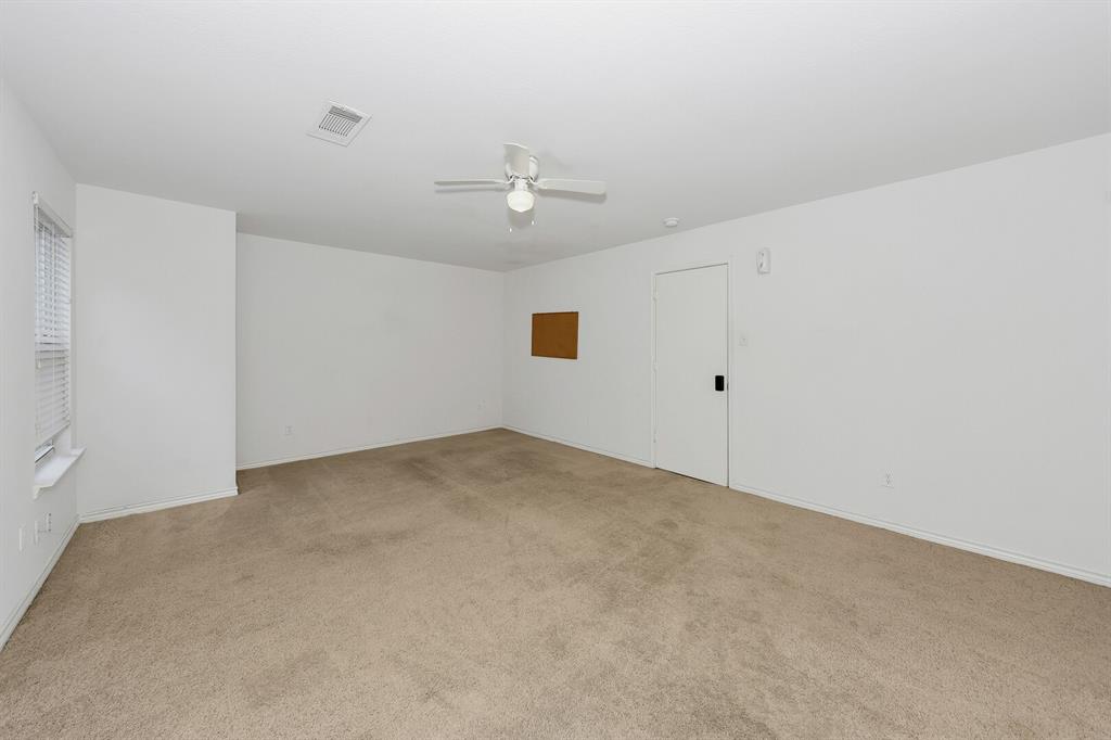 6021 Lucas Court Property Photo 9