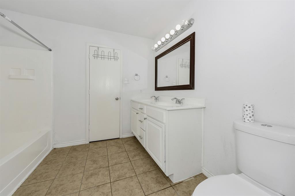 6021 Lucas Court Property Photo 13