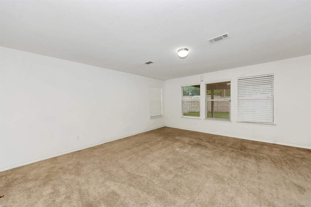 6021 Lucas Court Property Photo 15