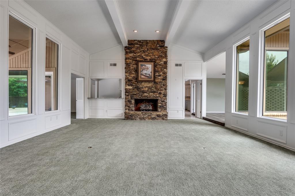 2507 Springpark Way Property Photo 4