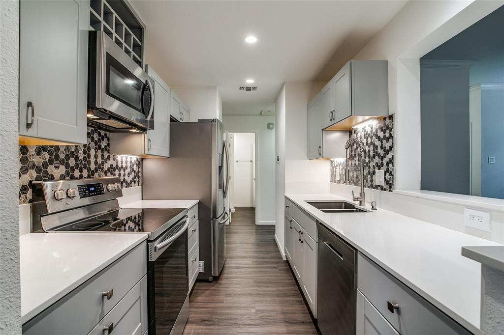 8601 Park Lane Property Photo
