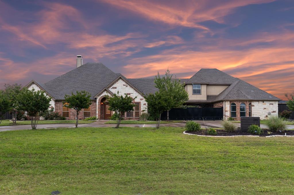 2412 W Alamosa Drive Property Photo 1
