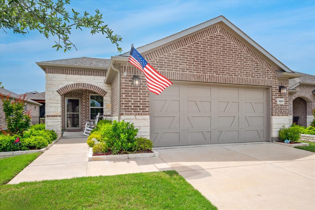 9109 Water Willow Way Property Photo 3