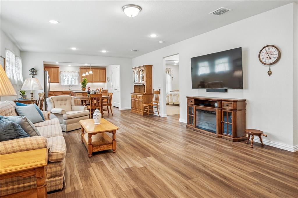 9109 Water Willow Way Property Photo 4