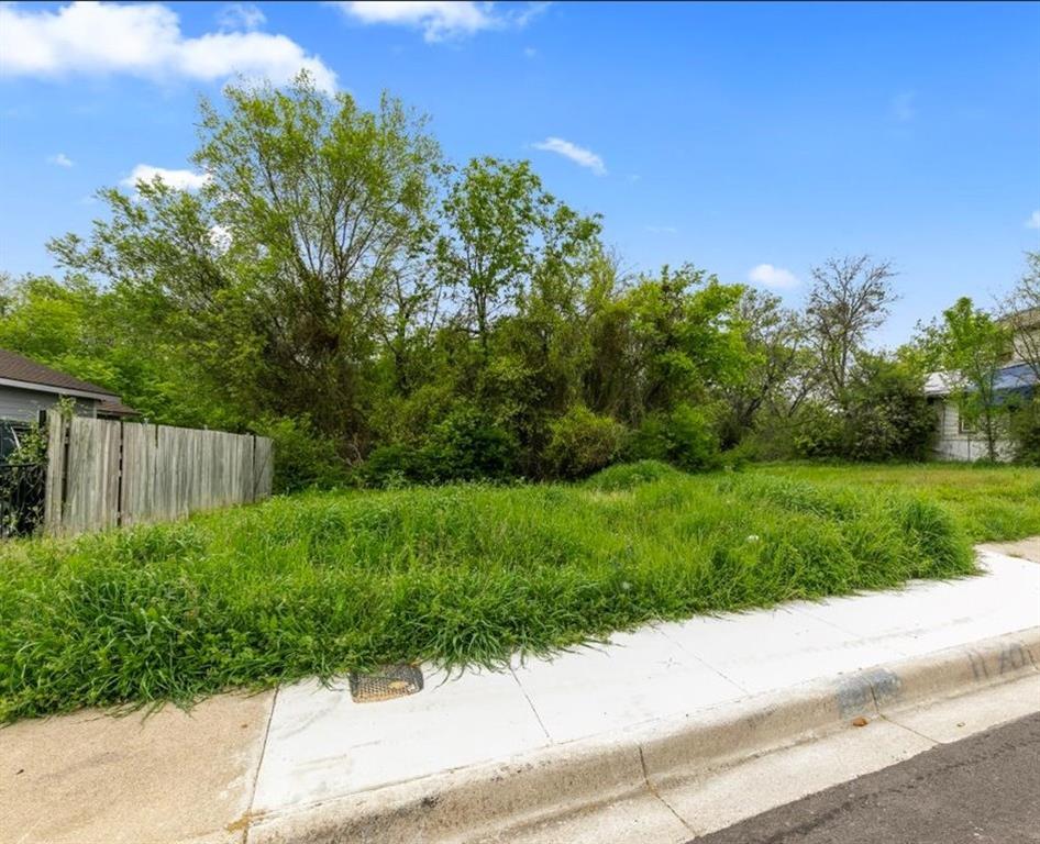 1170 Mansfield Avenue Property Photo