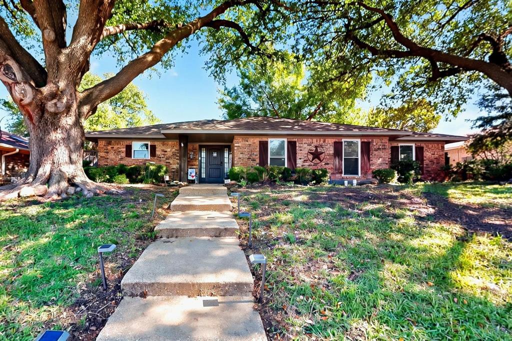 2717 Bengal Lane Property Photo 1