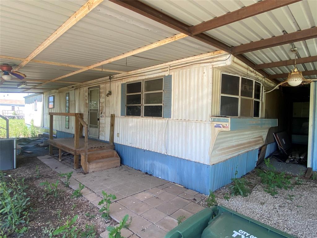 105 Metro Drive Property Photo 1