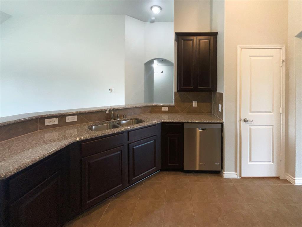 4404 Coney Island Drive Property Photo 14