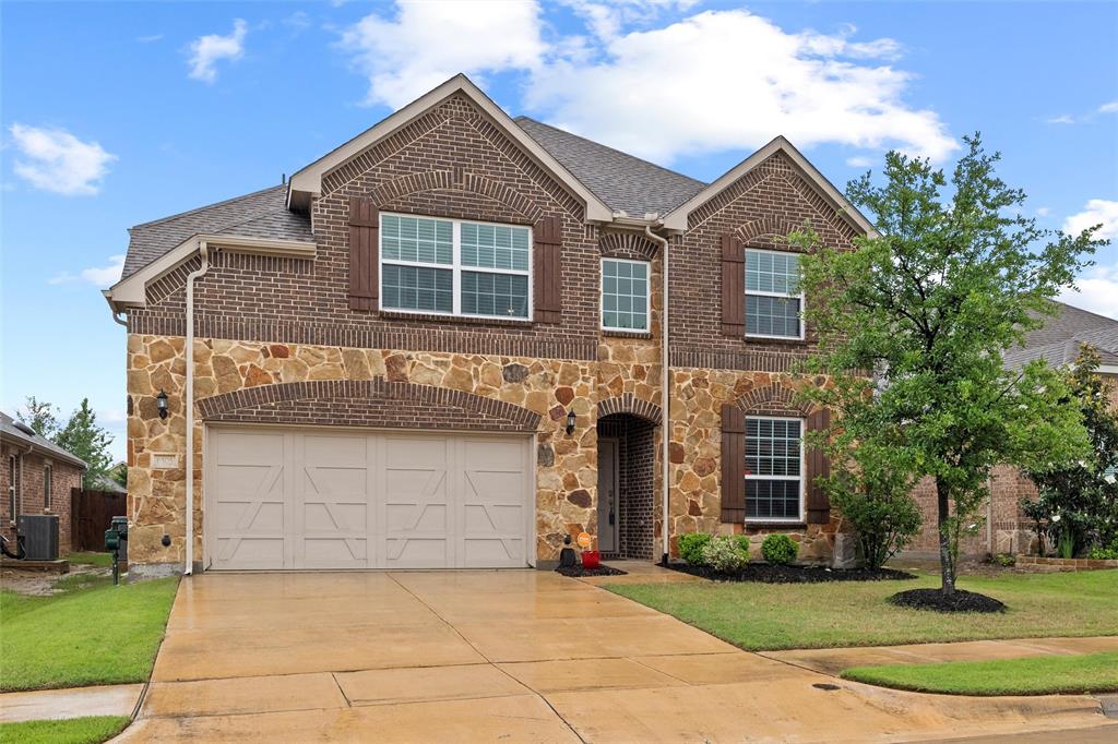 6505 Roaring Creek Property Photo