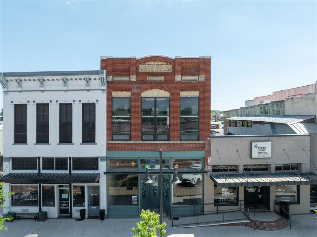 120 W Main Street Property Photo