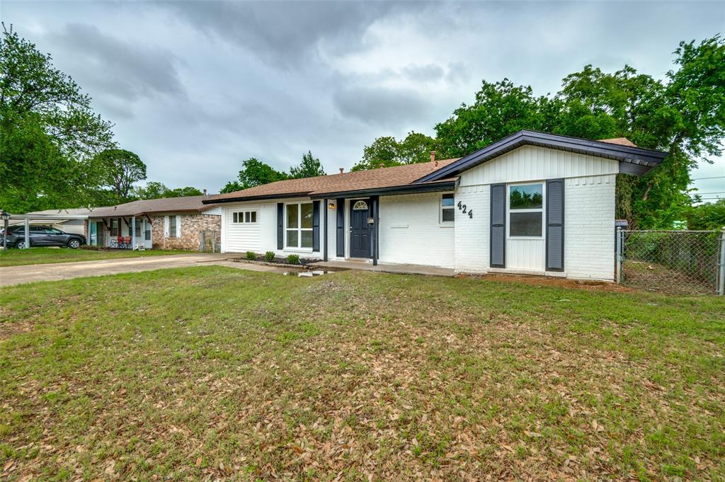 424 Stonewall Drive Property Photo 1