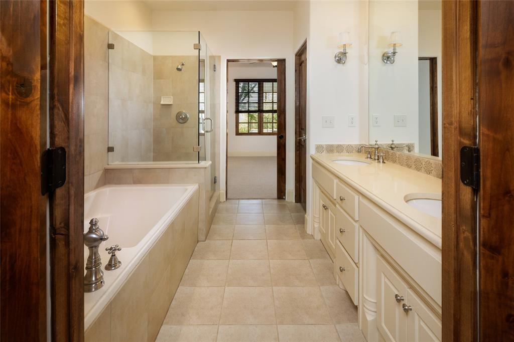 2510 N Henderson 21 Property Photo 6