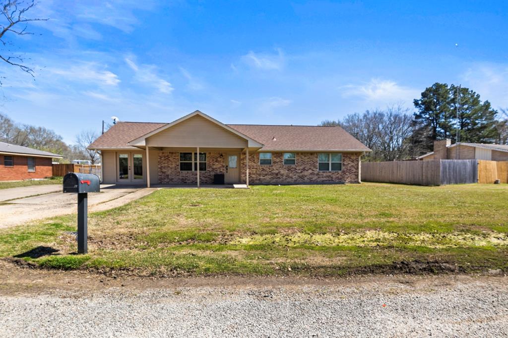 115 Brooks Dr Property Photo