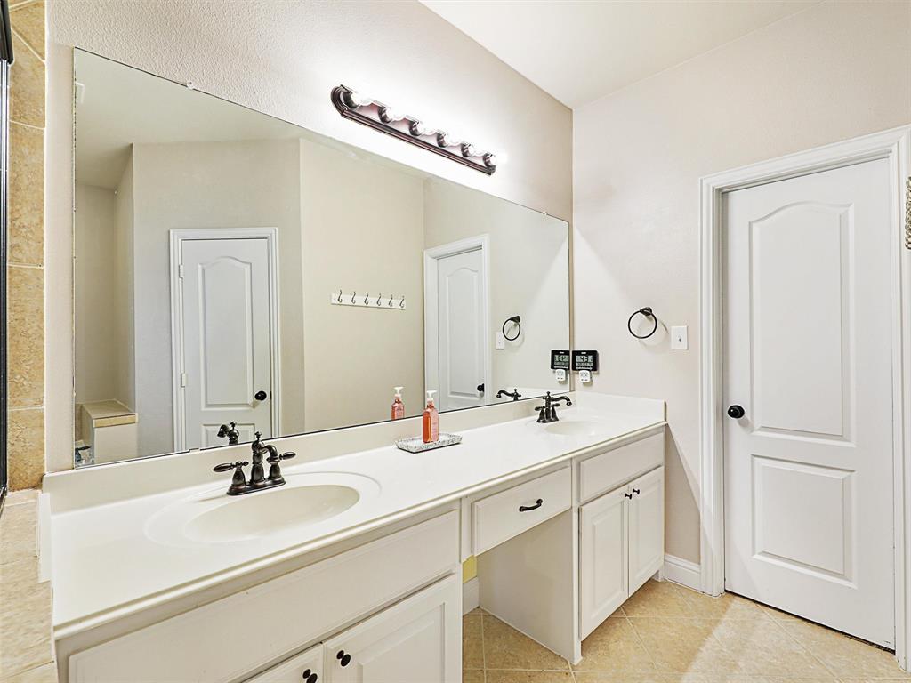 2500 Rockbrook Drive 81 Property Photo 22