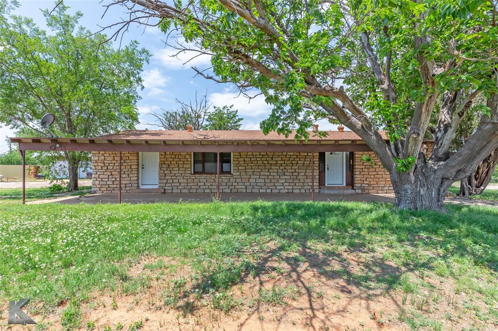 415 Sweetwater Road Property Photo