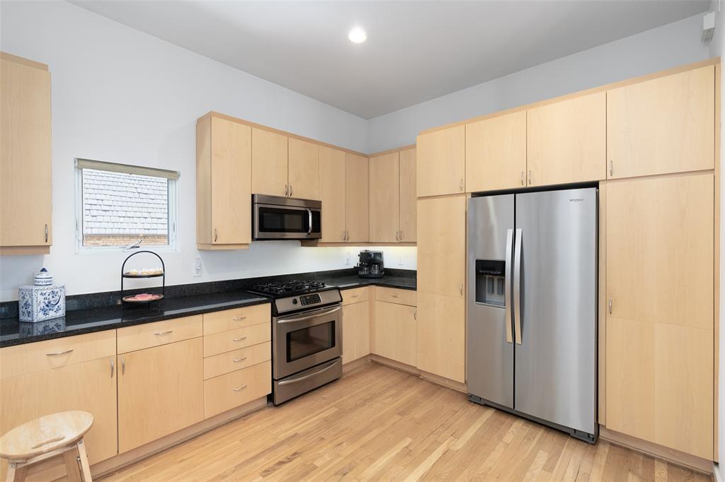 4030 Travis Street A Property Photo 5