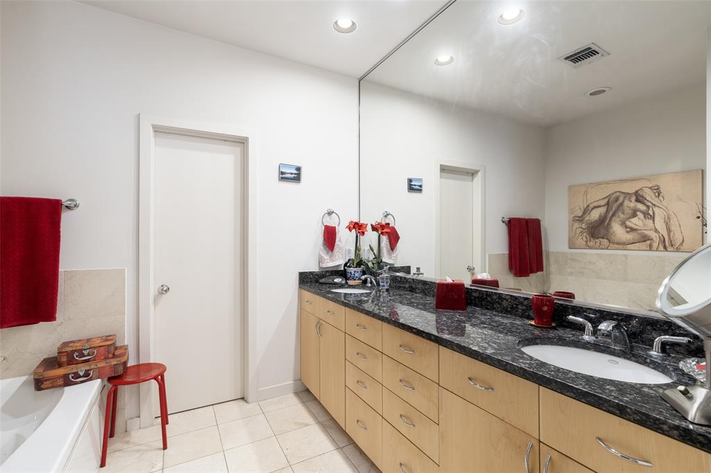 4030 Travis Street A Property Photo 11