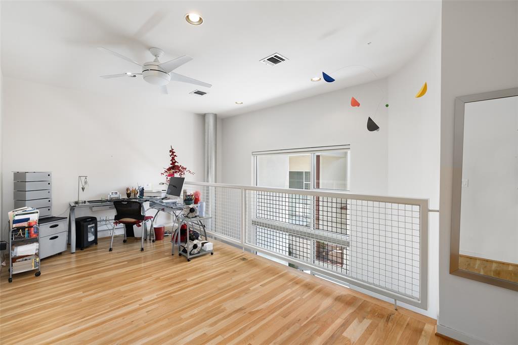 4030 Travis Street A Property Photo 12