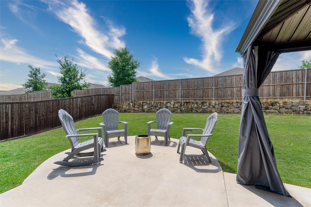 1109 Holly Street Property Photo 1