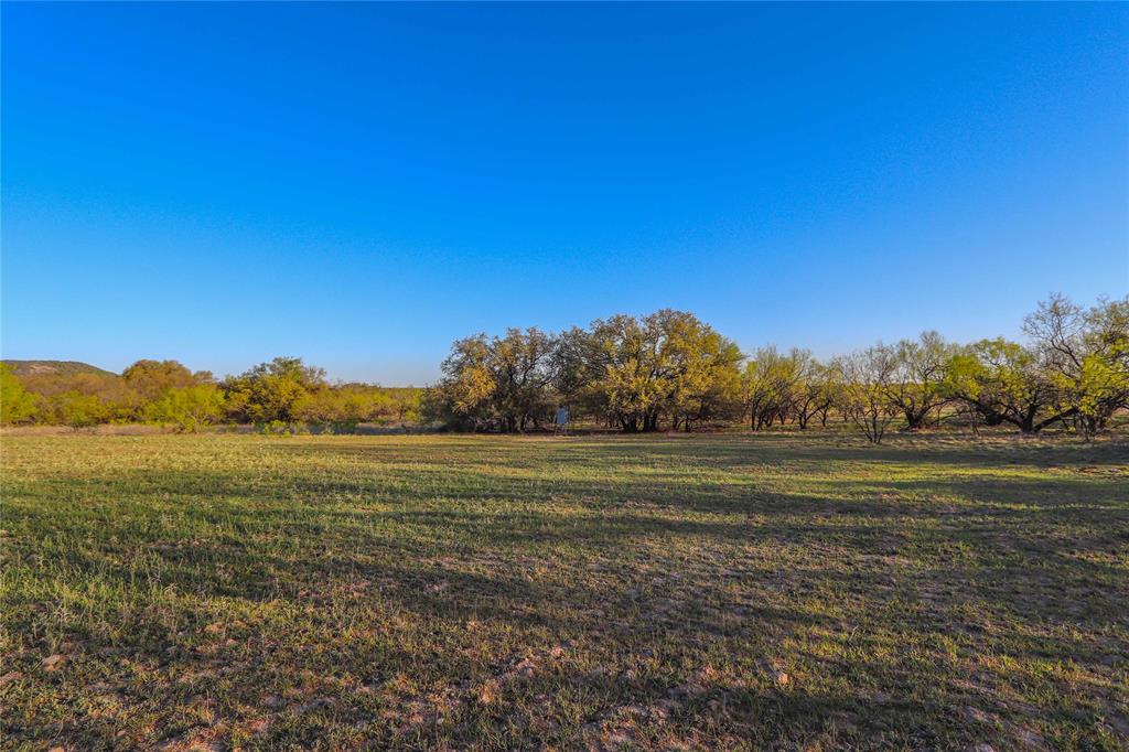 1952 Fm 1689 Property Photo 9