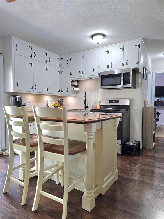 602 N Cates Street Property Photo 6