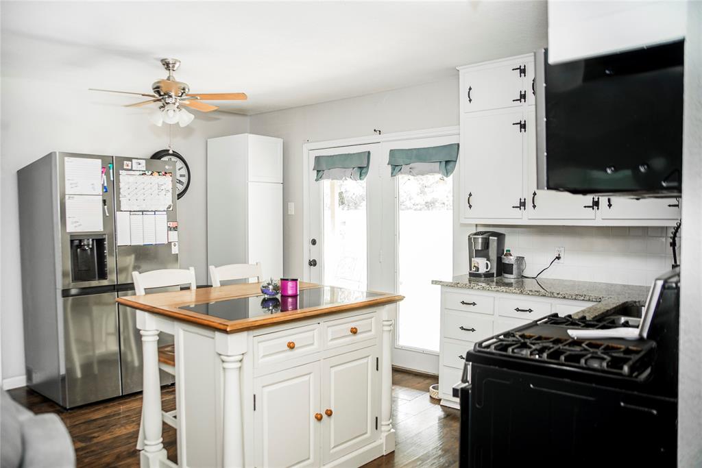 602 N Cates Street Property Photo 7