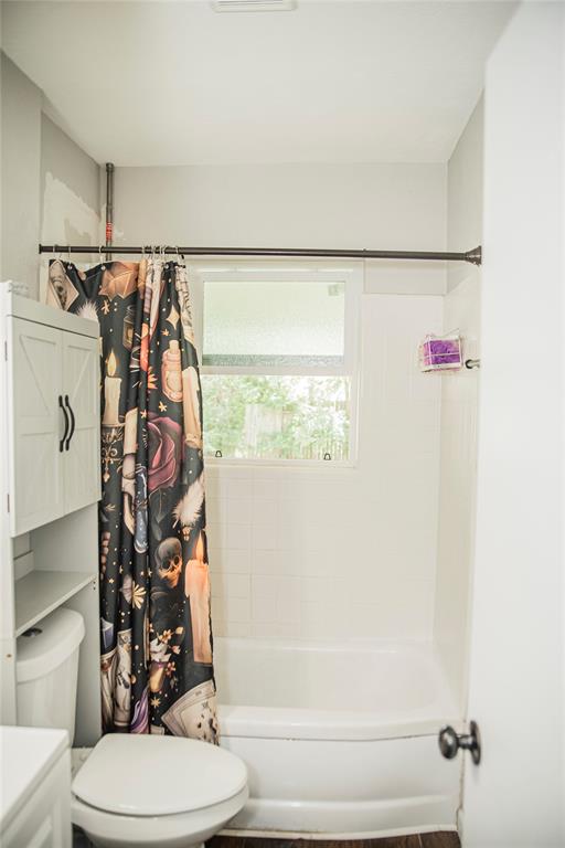 602 N Cates Street Property Photo 9