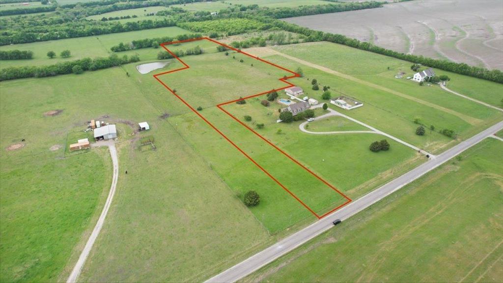 5185 E Line Road Property Photo