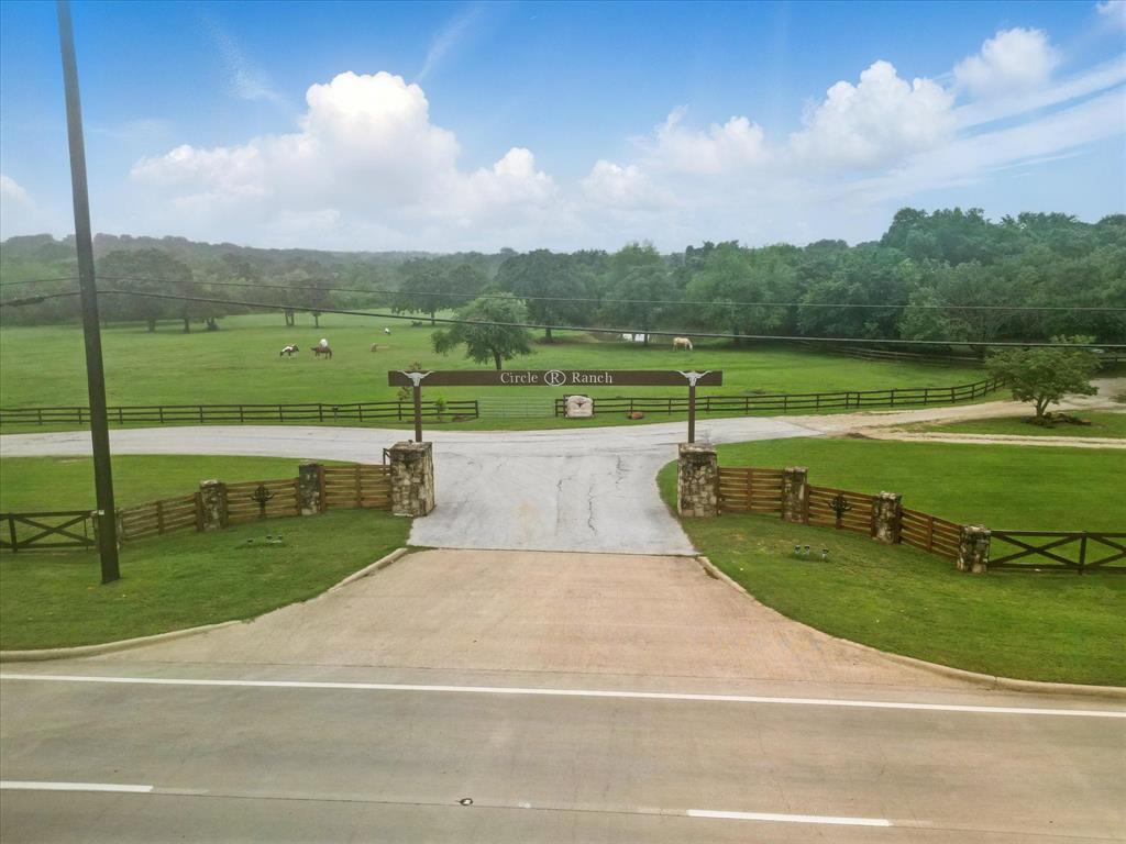 5901 Cross Timbers Road Property Photo