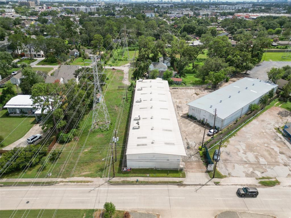 827 W 34th Street Property Photo 1