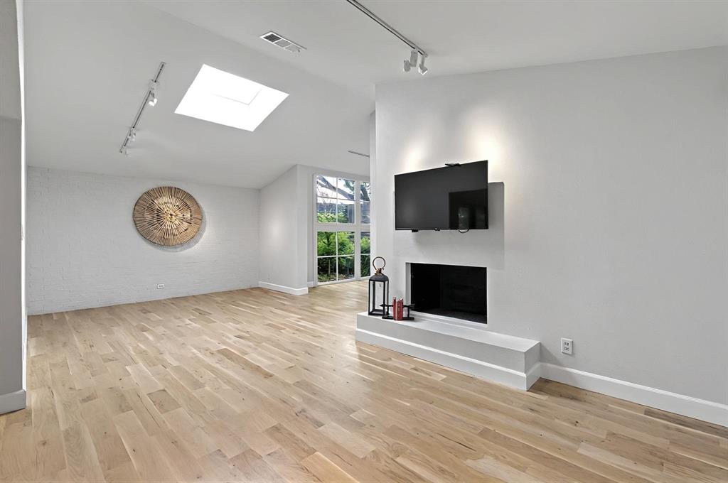3701 Hulen Park Drive Property Photo 10