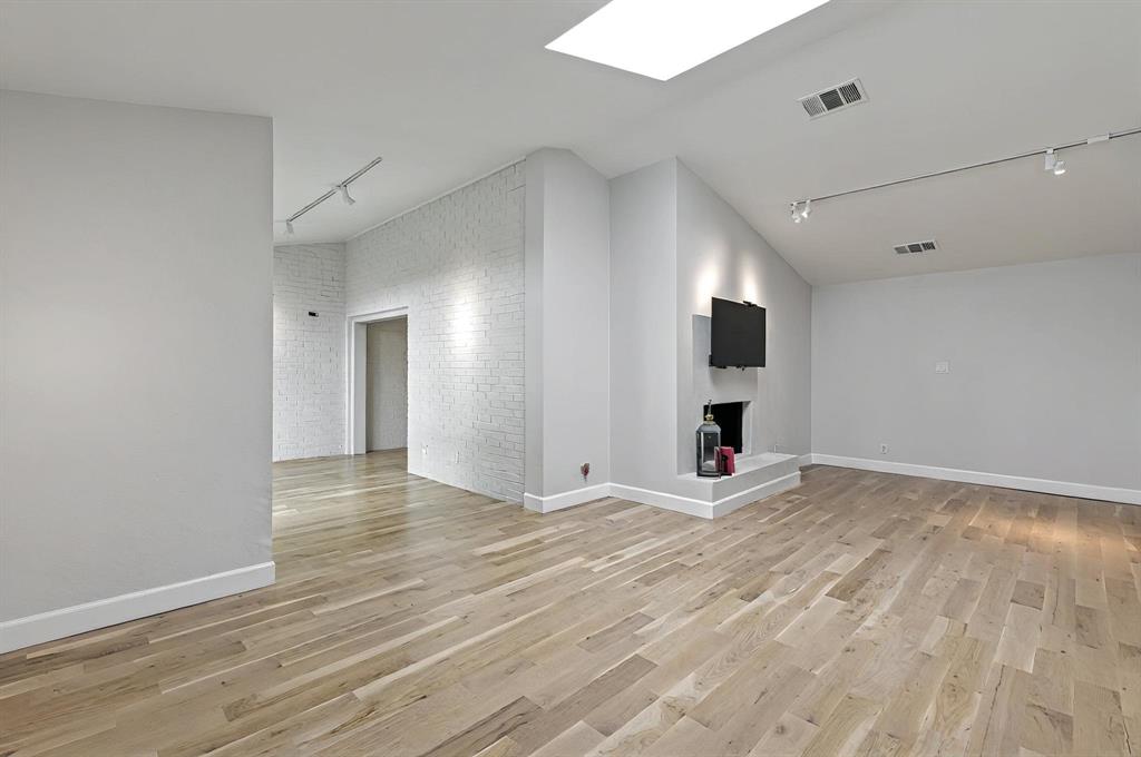 3701 Hulen Park Drive Property Photo 11