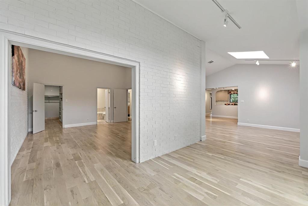 3701 Hulen Park Drive Property Photo 14