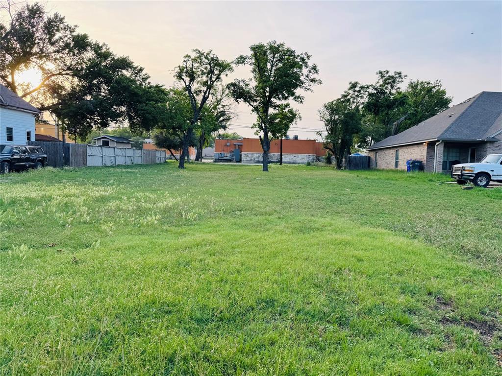 2121 Columbus Avenue Property Photo 1