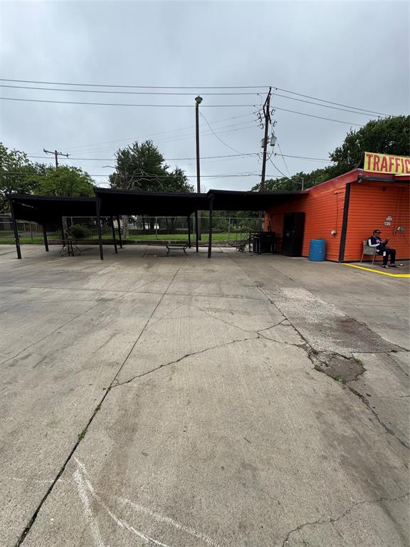 5524 E Lancaster Avenue Property Photo 12