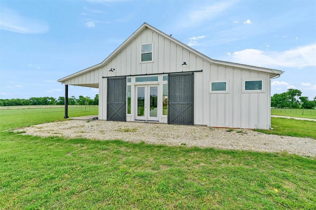 5235 Fm 1752 Property Photo
