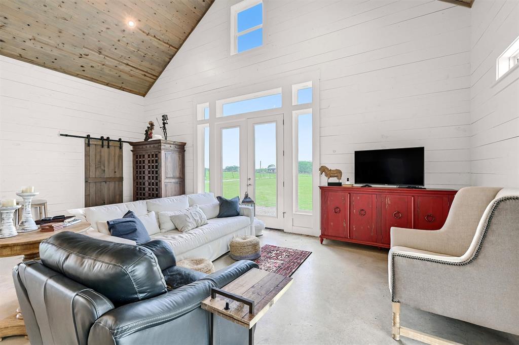 5235 Fm 1752 Property Photo 7