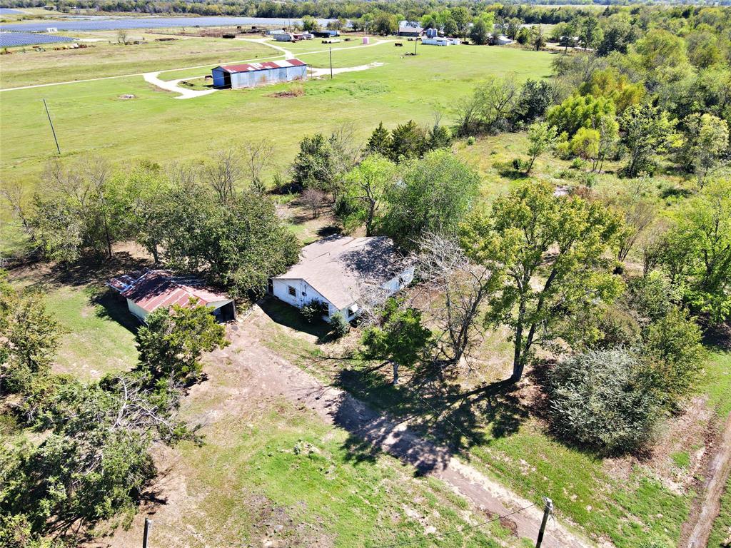 956 Farm Road 900 Property Photo