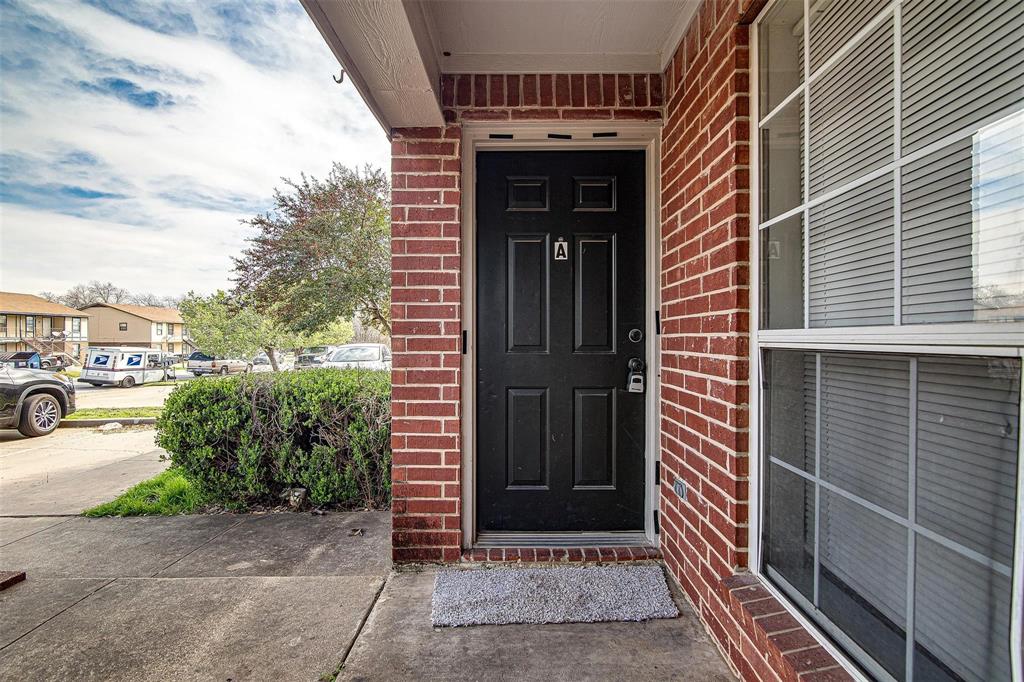 615 Race Street Property Photo